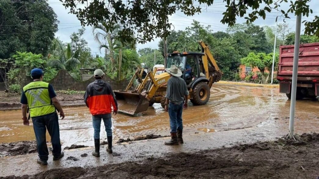 Activan Plan DN-III-E tras inundaciones en Los Tuxtlas, Veracruz