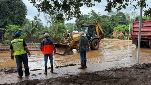 Activan Plan DN-III-E tras inundaciones en Los Tuxtlas, Veracruz