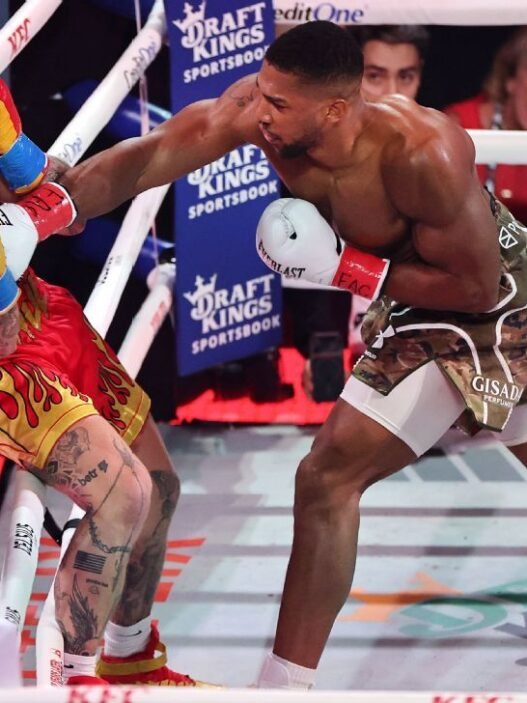 Jake Paul vs Anthony Joshua logra récord de 33 millones en Netflix