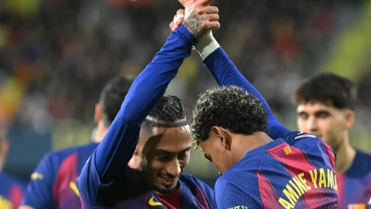 Barcelona vence al Villarreal y termina el año líder de LaLiga