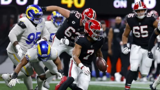 Falcons superan 27-24 a Rams con gol de campo en la NFL