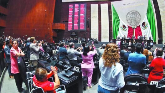 PT condiciona apoyo y pone en duda viabilidad de reforma electoral