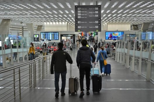 Aseguran un kilo de fentanilo en el AICM proveniente de Asia