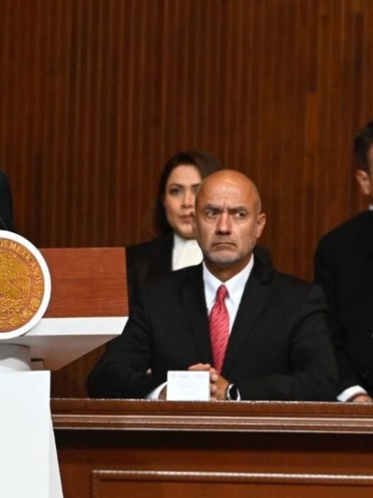 Sheinbaum reafirma soberanía de México en aniversario constitucional