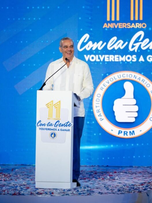 Abinader destaca al PRM como motor de cambio en su 11 aniversario