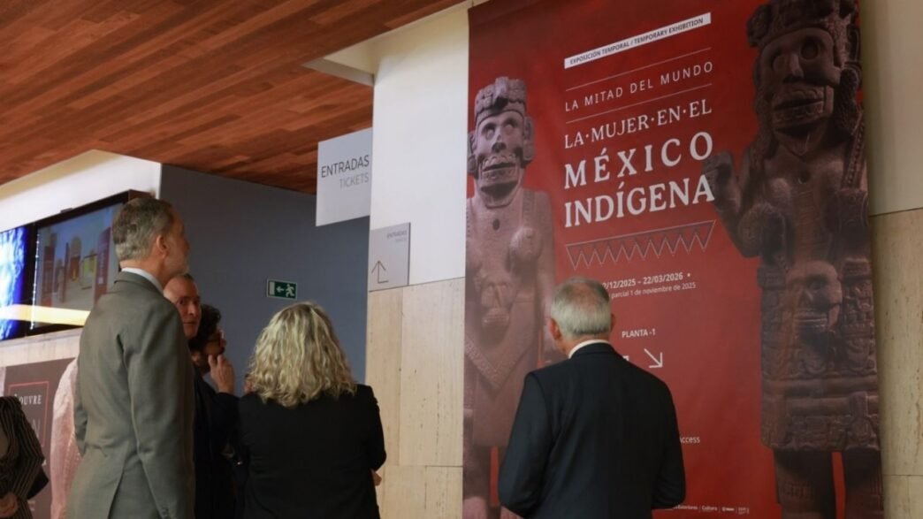 Felipe VI reconoce abusos en la Conquista durante visita a exposición sobre la mujer indígena en México