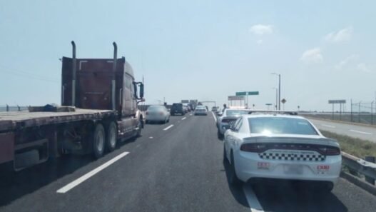 Carreteras y autopistas cerradas hoy en México por bloqueos