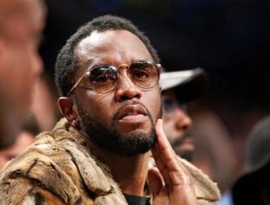 Reducen condena a Sean Combs tras completar rehabilitación federal
