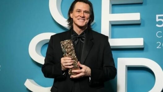 Jim Carrey desmiente rumores tras su presencia en los Premios César