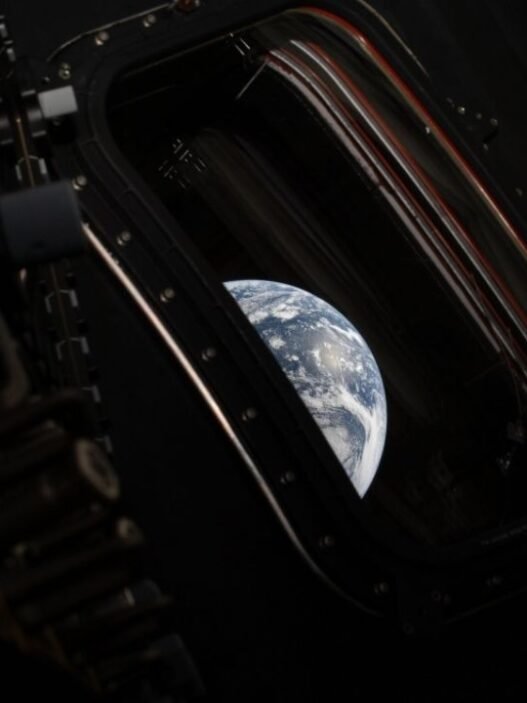 Artemis 2 rompe récord de distancia en vuelo tripulado lunar