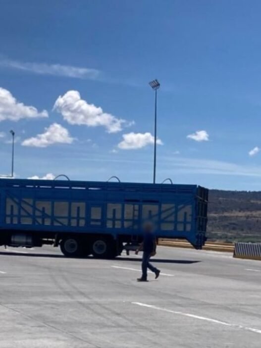 Paro nacional bloquea carreteras en México por inseguridad