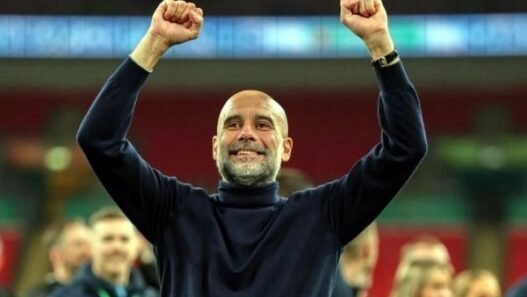 Italia negocia con Pep Guardiola para dirigir la selección nacional