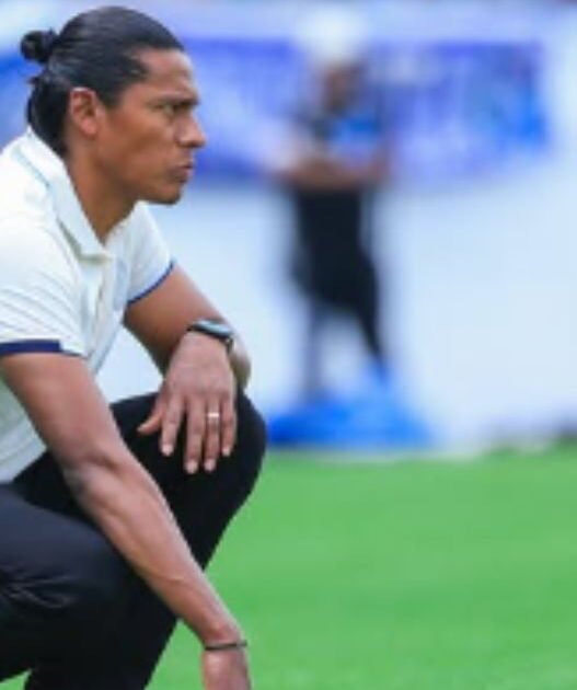 Cruz Azul busca lateral derecho tras salida de Jorge Sánchez