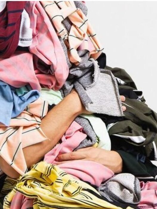 China advierte represalias a Francia por ley contra la moda rápida