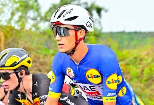 Isaac del Toro sigue segundo en Tour de Alemania 2026