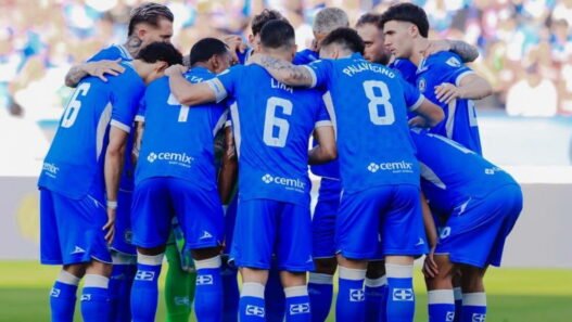 Fernando Bustos, leyenda de Cruz Azul y sus seis títulos históricos