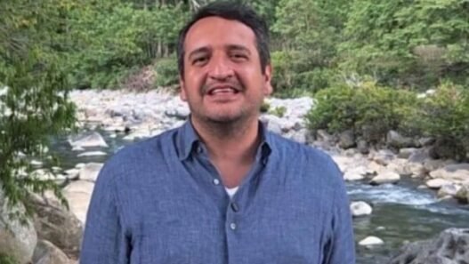 Andy López Beltrán: EU suspende visa, denuncia agresión extranjera
