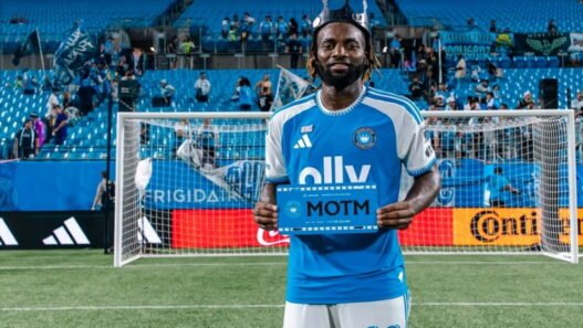Saint-Maximin debuta con asistencia y triunfo en Charlotte FC