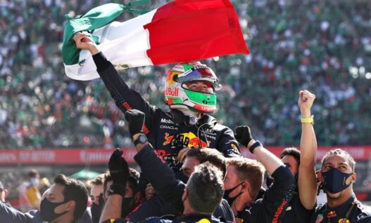 Checo Pérez regresa al Gran Premio de México tras un año