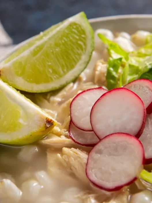 Remedios y prevención contra la indigestión por pozole festivo